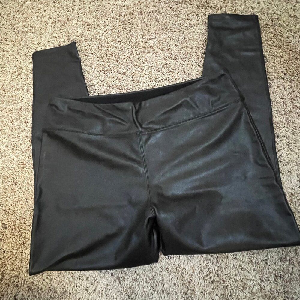 Nordstrom black faux leather leggings - Size XL